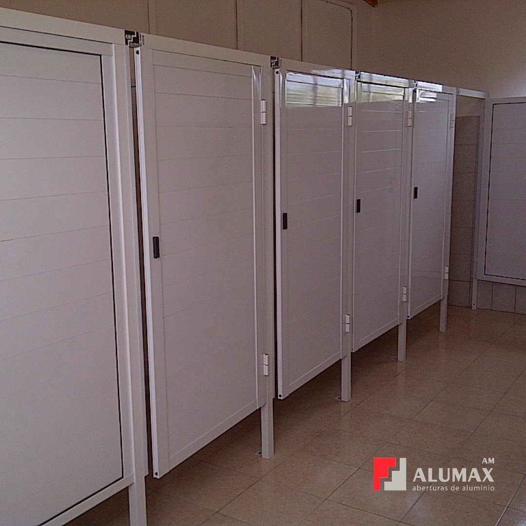 Puertas para sanitarios